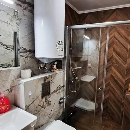 Eras - център Апартамент *