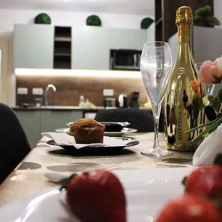 Eras - център Warna