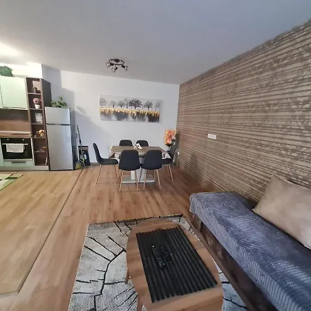 Eras - център Apartmán