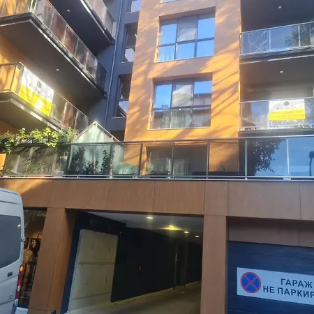 Eras - център Warna